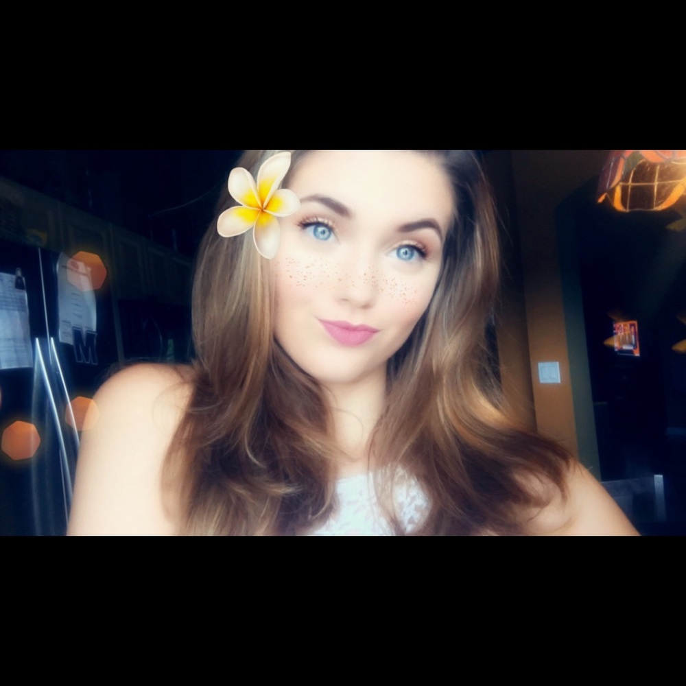 Meet your Posher, Kaitlyn